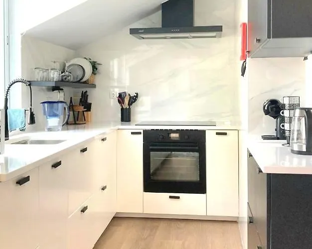 Penthouse Apartment *